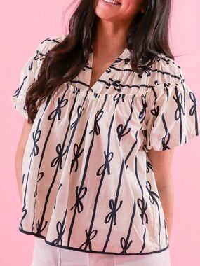 Umgee Cream Short Sleeve Bow-Print Blouse